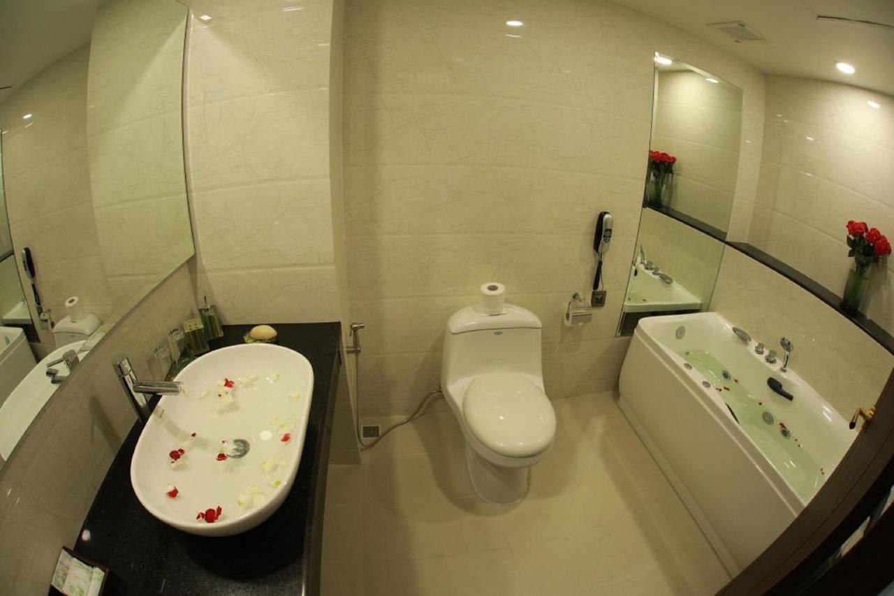 Rose Palace Hotel Rangun Kültér fotó