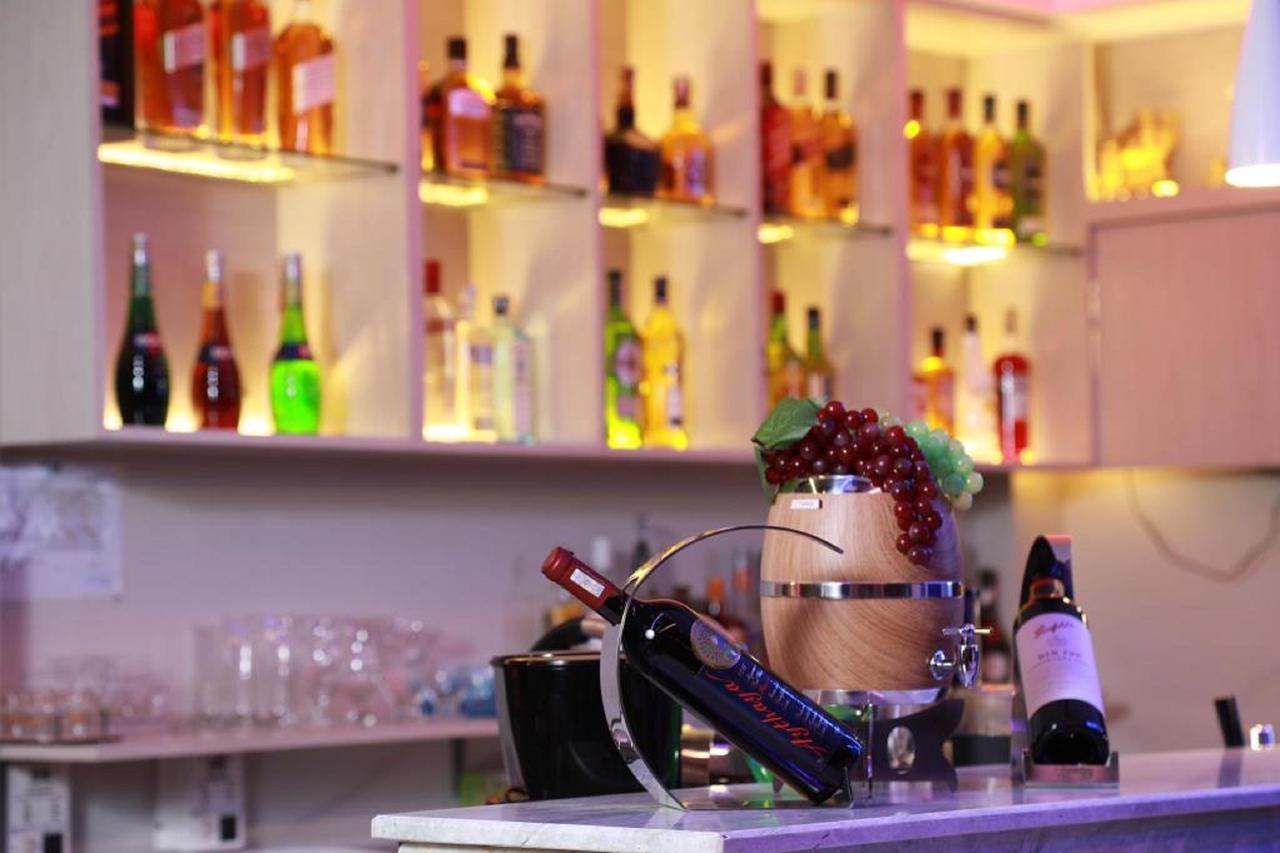 Rose Palace Hotel Rangun Kültér fotó